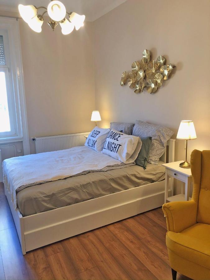 Modern Comfort In Historical Budapest Bagian luar foto